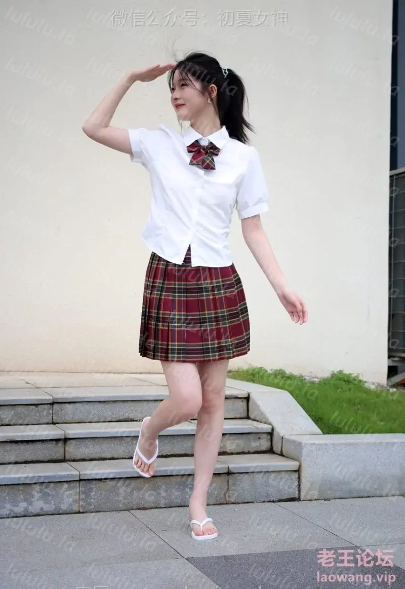 [转载搬运] 初夏女神 NO.246 安妮 JK人字拖[130P+1V／4.98GB] [130p+1v+4.98g][百度盘]-福利岛