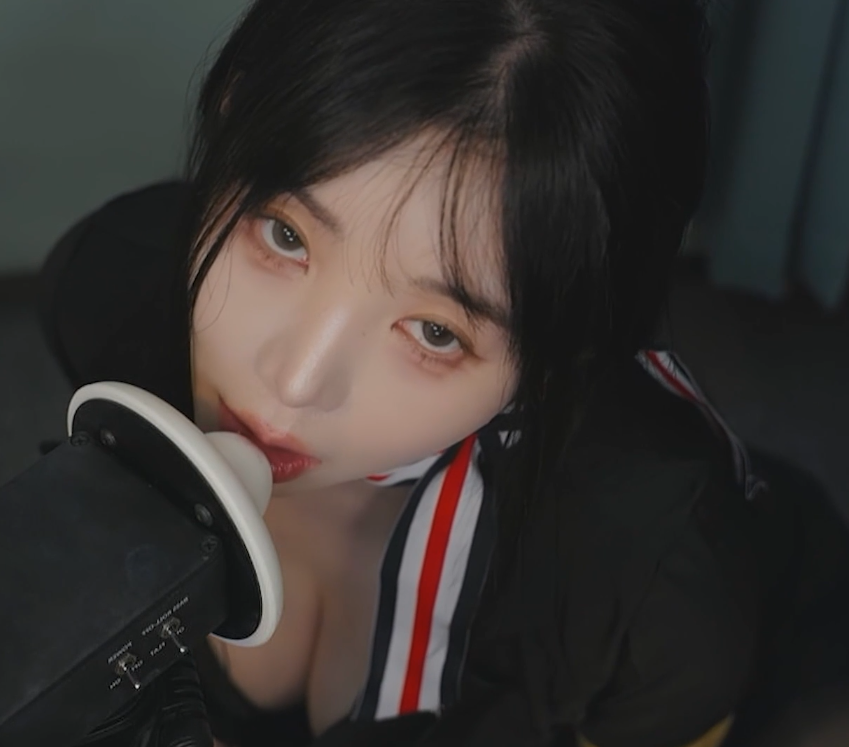 Yoonying    韩亚航空头等舱专属服务✈️  1V1.25G百度盘