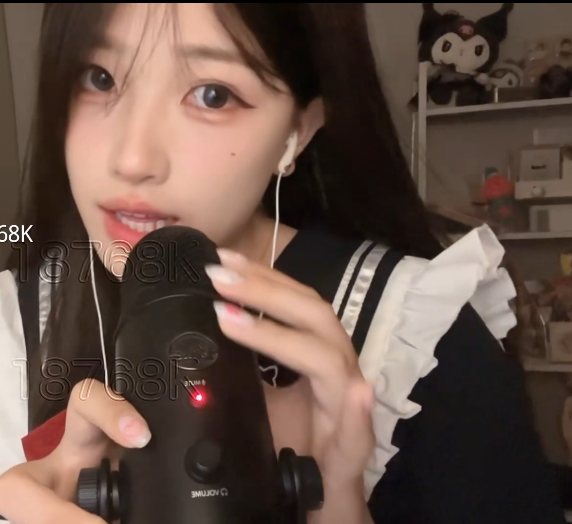 璐璐哄睡屋 帮主人认真清洁♡ 1V421M百度盘
