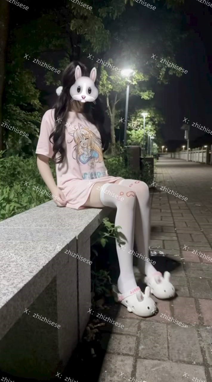 只只酱lo@zhizhisese – [288门槛] 24分钟 双马尾白虎萝莉福利订阅 [9PnV-1.38G]