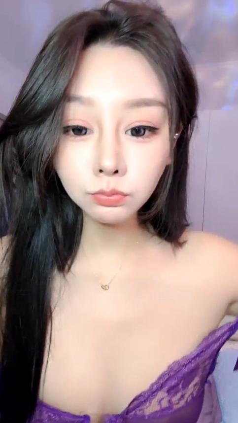 【天生尤物】夜店DJ女神，颜值身材私密处没得说，撸点很高