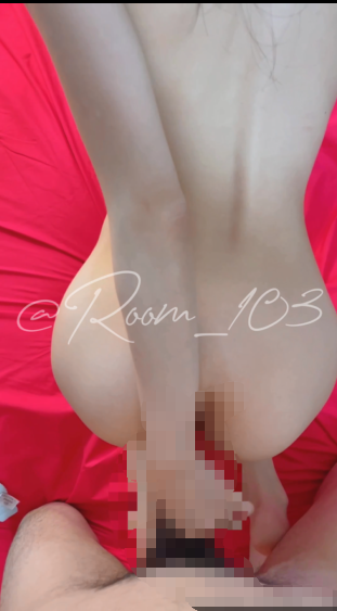 1432 混血人气女网黄「れち」「room_103」OF纯爱私拍