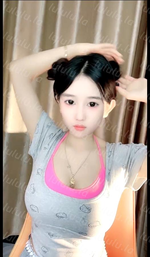 220 最新流出,笑容甜美,高端精致女神【18岁昆明女模】大尺度福利第二季,白皙无毛粉屄傲人双峰,道具自慰喷水 3v-福利岛