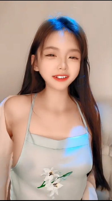 2623 绝美校花女神，粉嫩嫩美少女【小懒猫】情趣汉服肚兜自慰喷水-福利岛