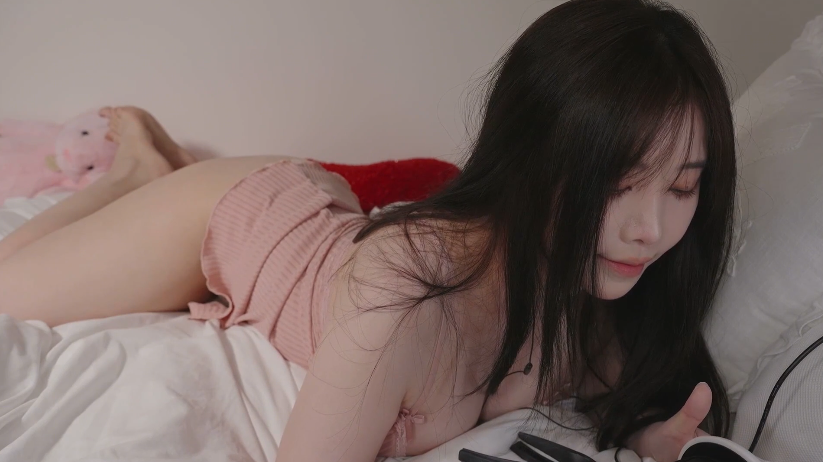 Yoonying 夏日特辑💕被母系女友强行宠爱的每一天 1V800M百度盘