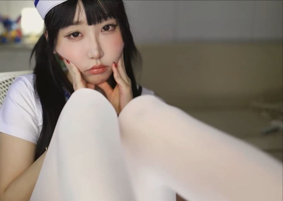 学姐和男朋友来玩cosplay_那_我们今天开船吧  1V229M百度盘