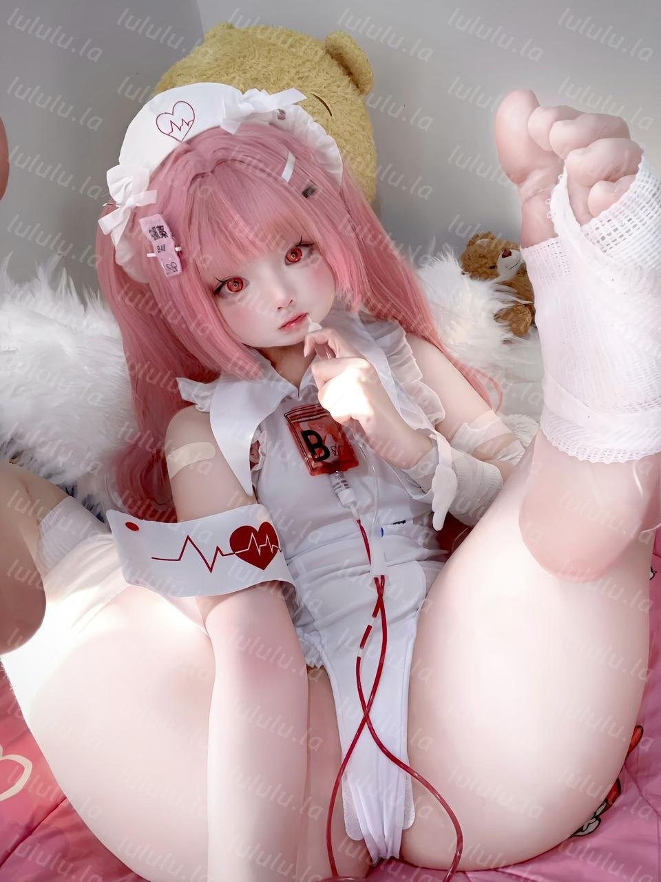 Cocacla2002 – 新作 27分钟 Cos 猫耳刹那回复术士 [34P3V-2.03G]