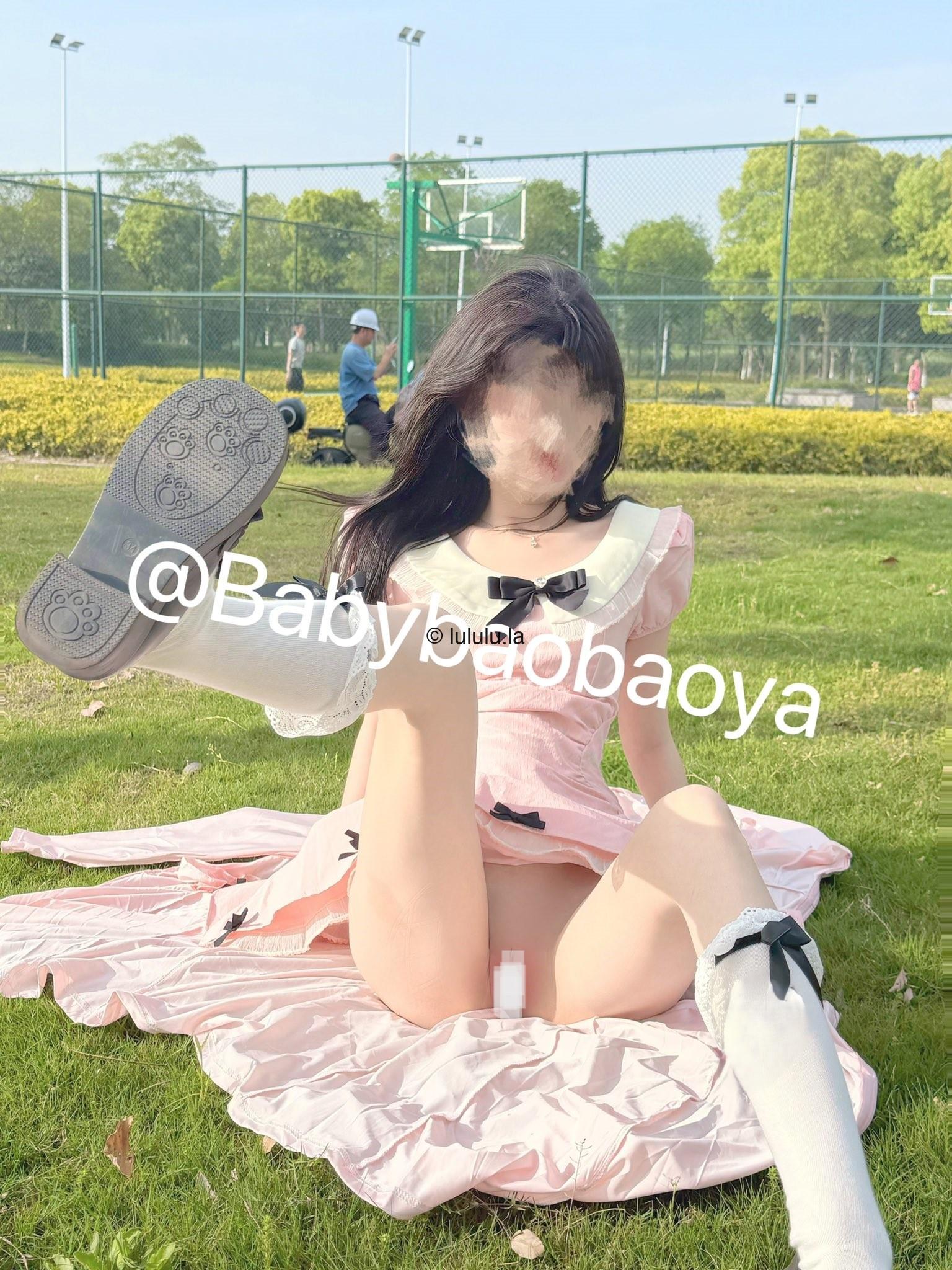 崽崽Babybaobaoya – [288门槛] 27分钟 顶级Cos白虎萝莉露出自慰啪啪合集 [261P1V-2.25G]