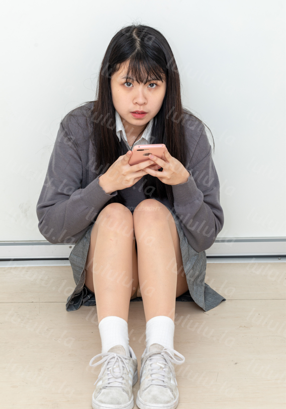 solexight足控 – Dora2 – 脏臭白袜、超短裙丝袜臭鞋 【90P2V1.6G】-福利岛