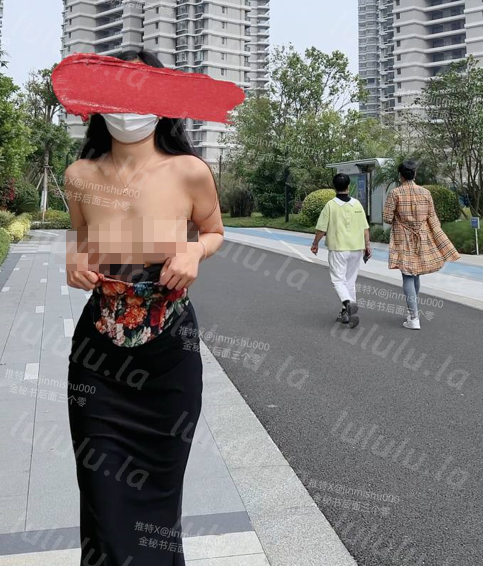 【边走边尿】推特烧婊子 金秘书 虾米 4月最新福利-福利岛
