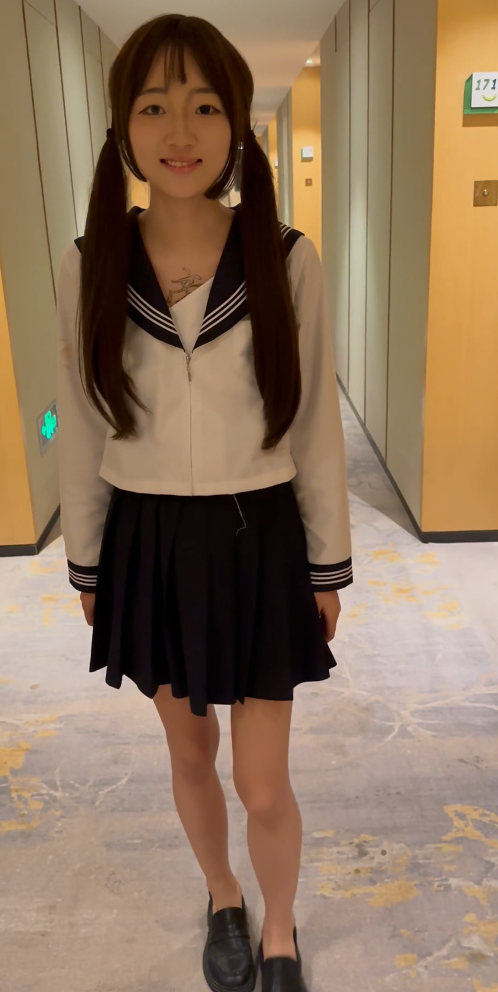 西萌工作室 嫩妹涵涵 小泪深夜街头露出