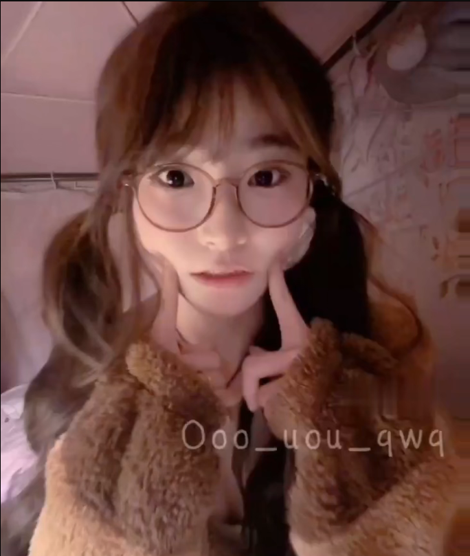 米妮 minibaby7788 [520门槛] [含新增] 21分钟 顶级漏脸白虎萝莉 福利姬 7V1.21G百度盘