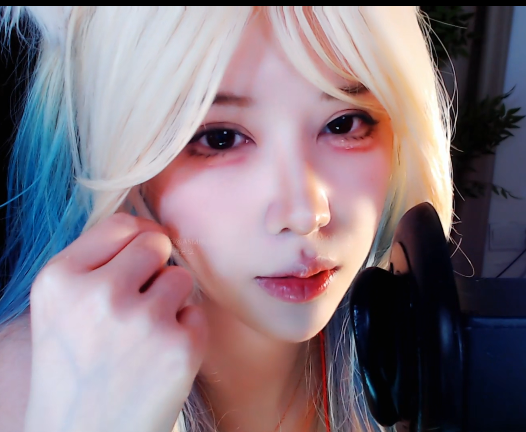 抱抱er 七月  1V243M百度盘