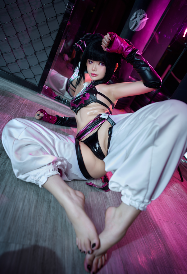 ZinieQ - Juri Han 【38P295M】