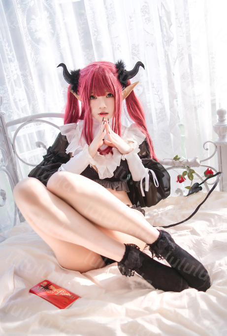 桜桃喵 – 魅魔 利兹 [66P,1V-880M]百度盘