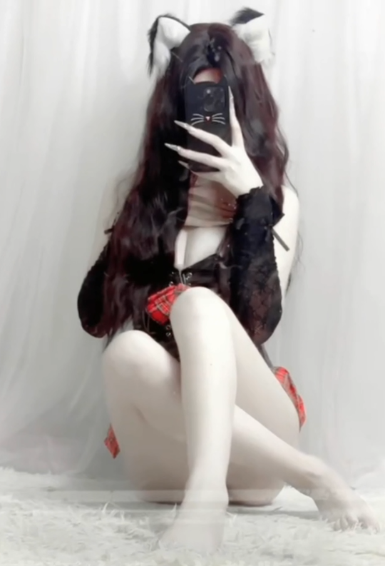 蛋卷@yeyedanjuan – 新3更 [520门槛] 10分钟 顶级白虎双马尾福利姬 萝莉 1V589M百度盘