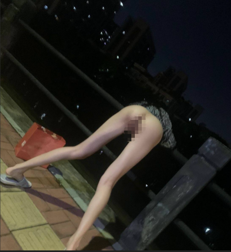 极品小仙女『A咪』有男朋友还被金主爸爸操到高潮翻白眼，身材一级棒的花季美少女 (25V) 900M