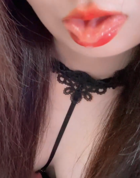 晚安yoyo 084挂脖蕾丝bra包tun黑丝tp刮擦ru液 – 1V474M百度盘-福利岛