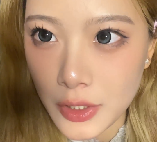 bob1啵啵 女友剧情 嘴对嘴吃奶糖  1V183M百度盘