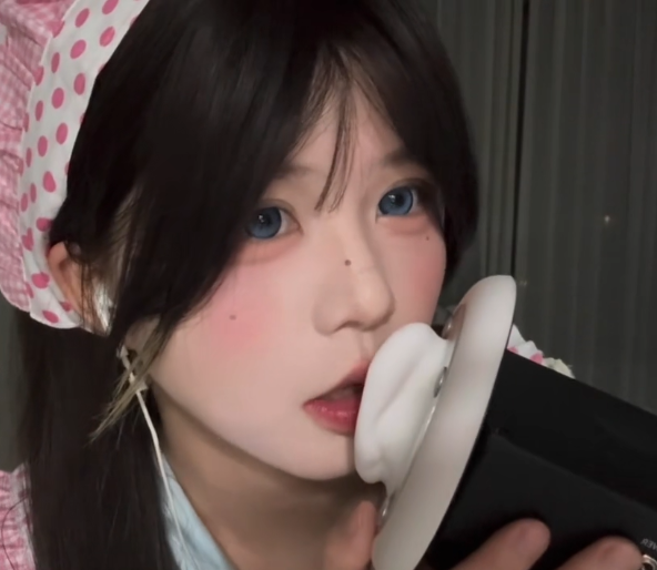啵啵眠眠 7.22小厨娘和你偷偷亲吻  1V117M百度盘