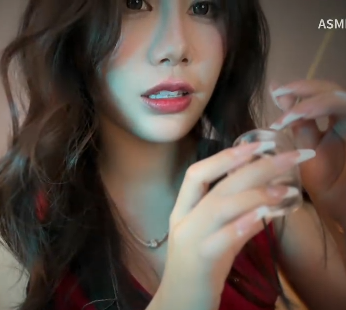 Misa喵老师【视频】耳朵摘下来，钻石深度掏耳大满足ASMR｜吹耳刮耳｜从暴力到温柔  1V207M百度盘
