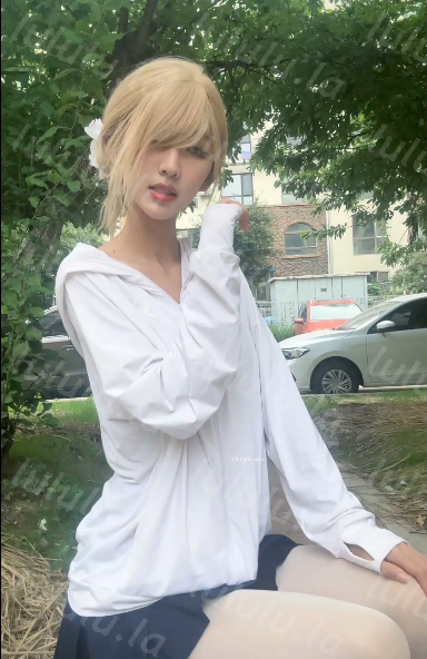抖音50万粉 行简 翻白眼露出阿黑颜视频福利合集 4V475M百度盘