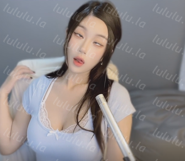 桃子baby 抓椅子返场+潮到翻白眼 1V211M百度盘-福利岛