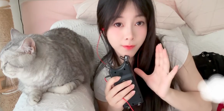 缇雅 和女友休闲在家的一天 1V125M百度盘