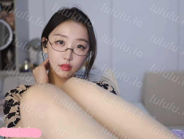 酥酥学姐 女导员 1V263M百度盘-福利岛