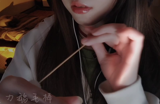 不吃肉的小兔叽_深入脑髓快速暴力采耳_脚脚爽上天哦_哈哈 1V338M百度盘