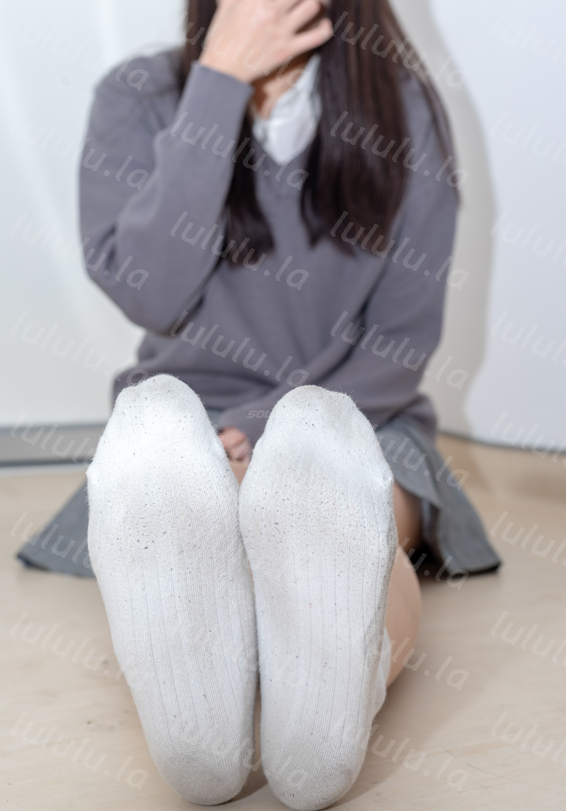 solexight足控 - Dora2 - 脏臭白袜、超短裙丝袜臭鞋 【90P2V1.6G】