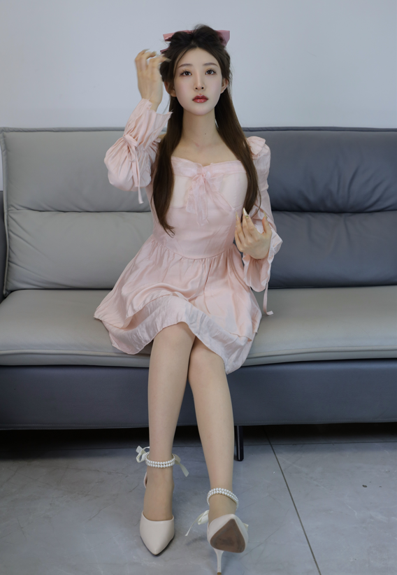 绮梦摄影 - 婷婷 - 可爱连衣裙肉丝美腿 【330P1V2.2G】
