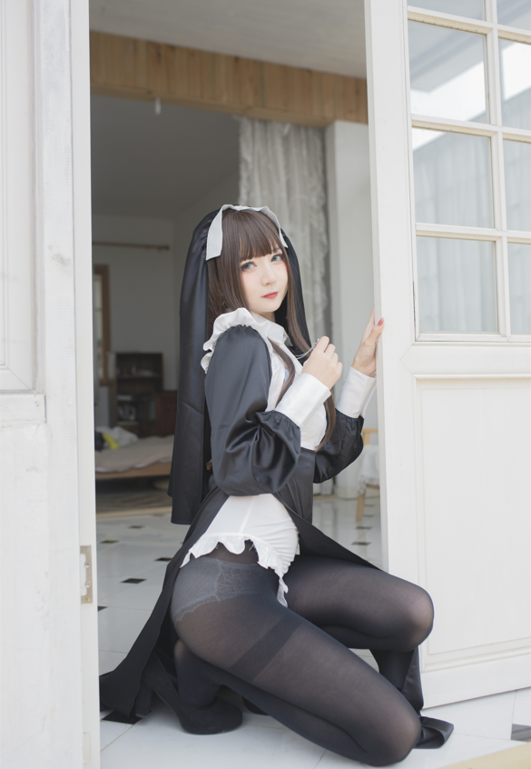 51酱 NO.016 修女 【24P240M】