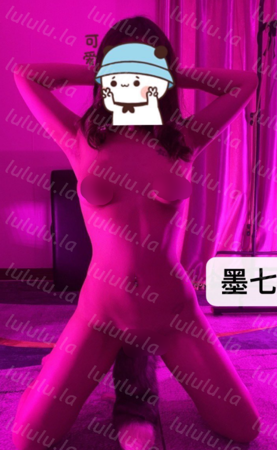 极品反差少女母狗-墨七牧-被金主爸爸调教自慰露出啪啪视图(69P,16V,385M)-福利岛
