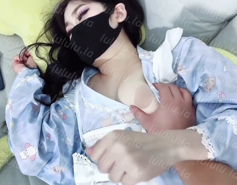 极品嫩妹-萌崽儿-新 下药迷奸刁蛮妹妹（1V,568M）