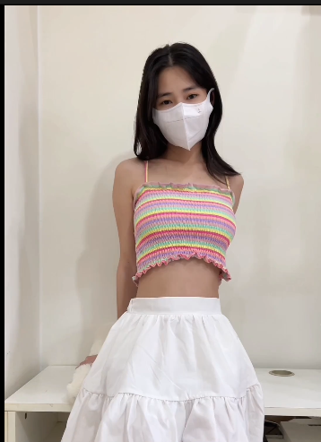 极品美少女-锅锅酱-of原版8月-9.5新合集（5V,561M）