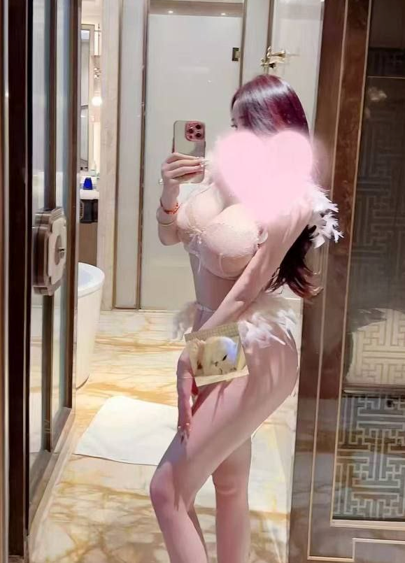 推特极品网红脸女神-兔兔-388门槛视图（67P,14V,241M）