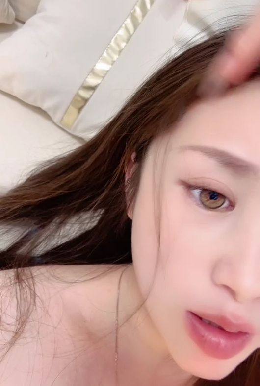 极品御姐主播-原味奶茶-自慰秀（2V,580M）