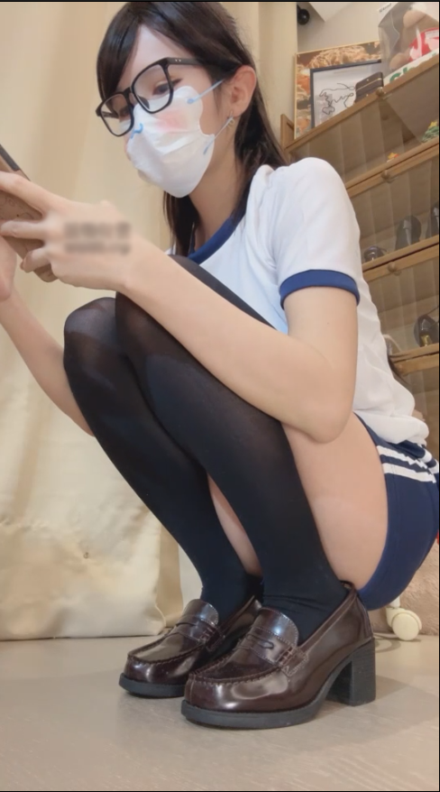玩物直播托尔-250722 体操服黑丝控射【1V】【194MB百度云】