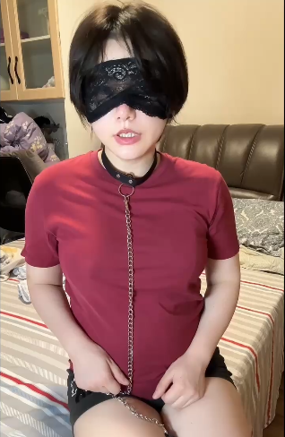 极品肉感嫩妹-桔梗-新 主人的小母狗（1V,300M）