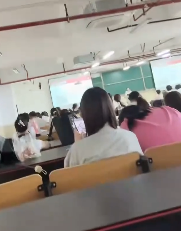 极品大学生反差母狗-土豆妹妹-高价福利（12V,684M）