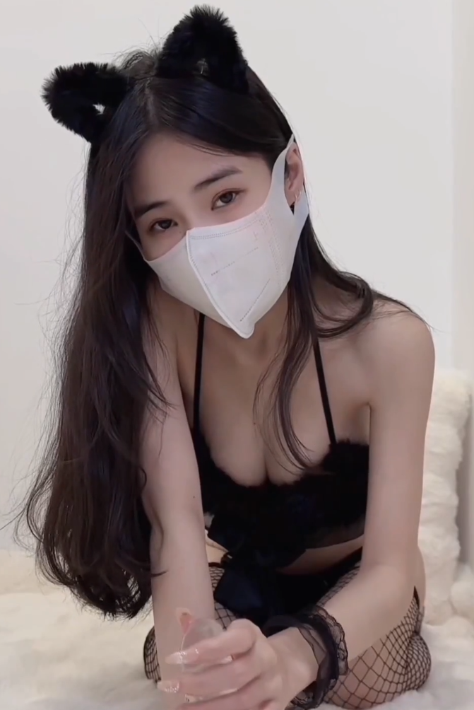 极品美少女-锅锅酱-新 自慰小合集（3V,530M）