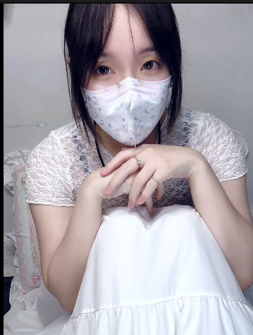 极品肉感嫩妹-企鹅小姐-of原版 白色连衣裙（1V,570M）