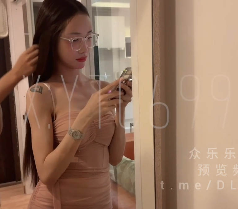 约啪大神-派大星-8.21新  痴女眼镜婊肉便器(1V,681M）