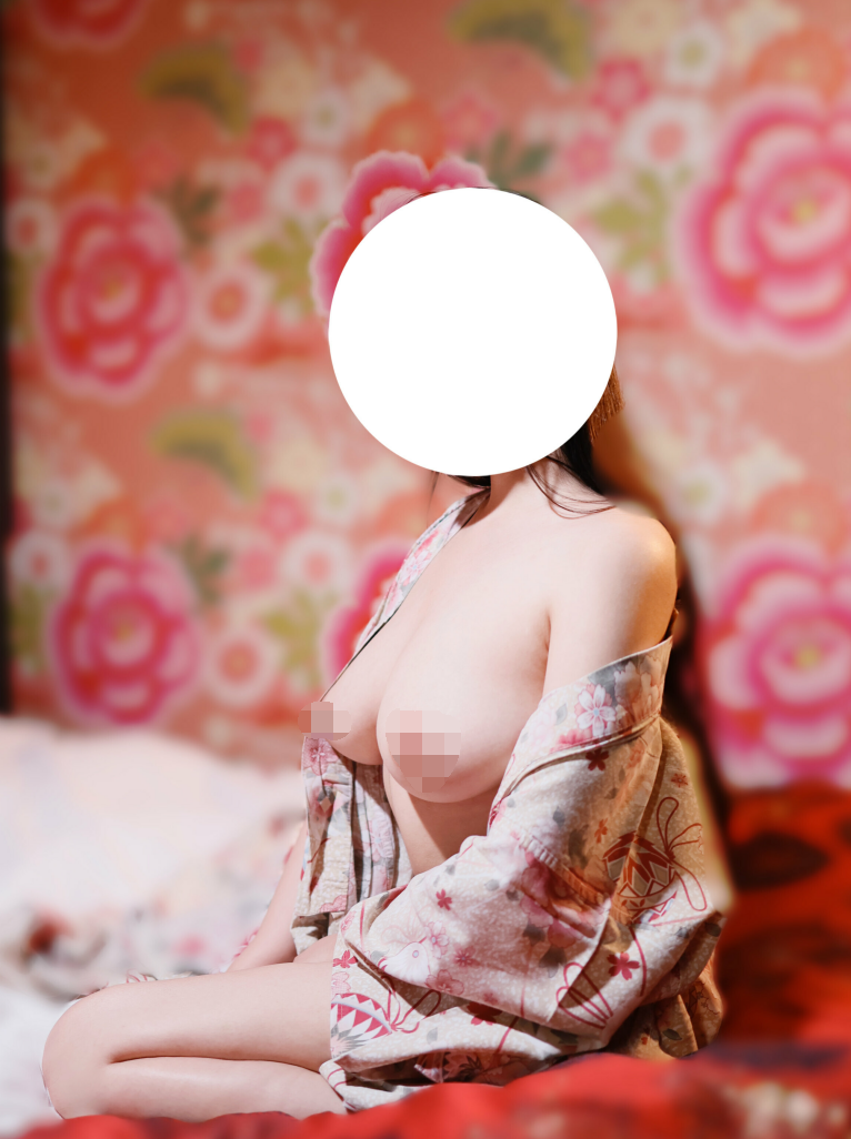 极品肉感福利姬-Lora_zepam(劳拉西泮)-of原版福利视图（98P,53V,1.18G）