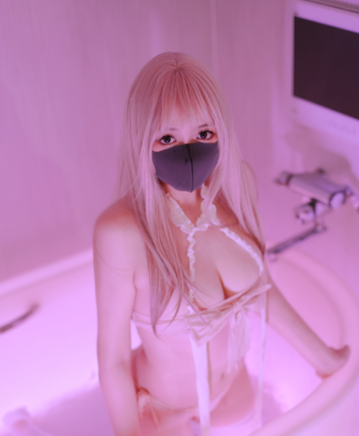 极品肉感福利姬-Lora_zepam(劳拉西泮)-of原版福利视图（98P,53V,1.18G）