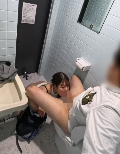 日本极品御姐-香月怜-新   在公共洗手间做爱真的让我湿透了（1V,232M）