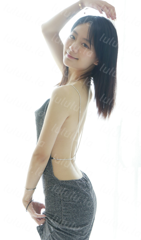 未加入秀人的露点无修美模 谢小蒽 大尺度私拍三套【398P1.79G】-福利岛
