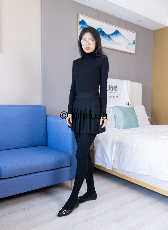 [BoBoSocks袜啵啵] NO.430 奶油 - 平底鞋、厚黑丝、丝袜踩奶油小蛋糕剧情（花絮版）【146P1V1.8G】