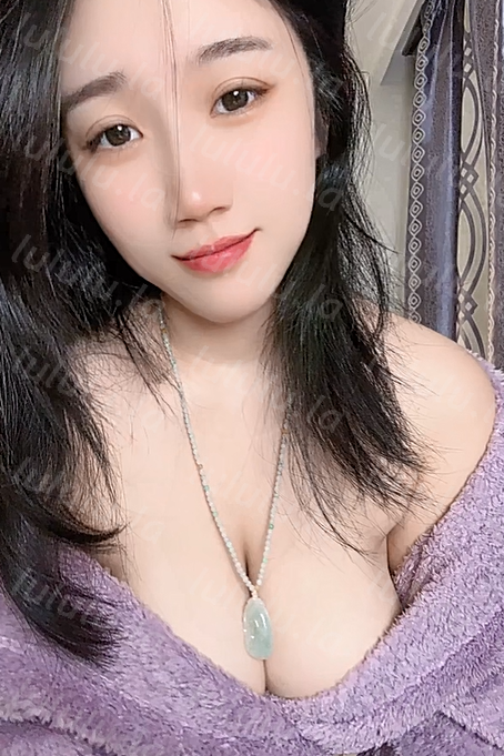 极品巨乳末世唧唧于丰霖真空激凸抖奶诱惑私拍